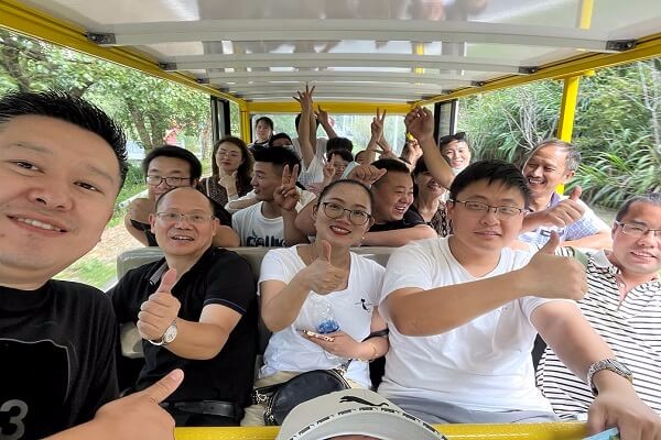 秋高氣爽，大家跟隨艾思捷一起團(tuán)建去呀